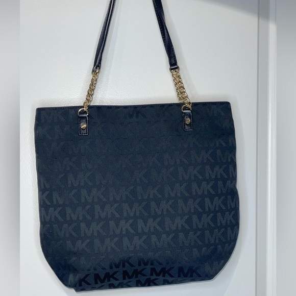 Michael Kors Jet Set Front Pocket Chain Canvas Tote EXCELLENT CONDITION - Picture 5 of 11